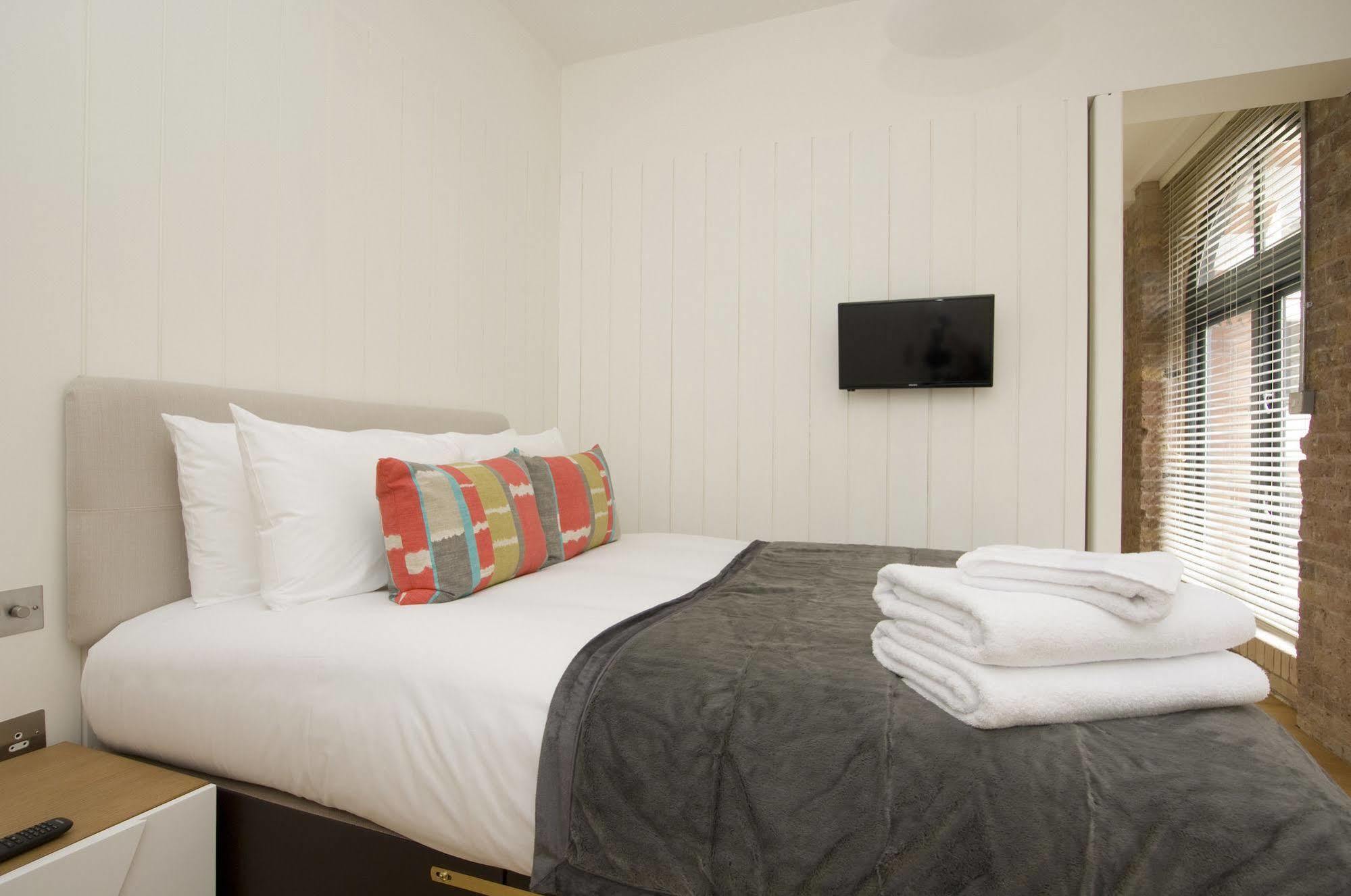 Cove Arne Street Appartement Londen Buitenkant foto