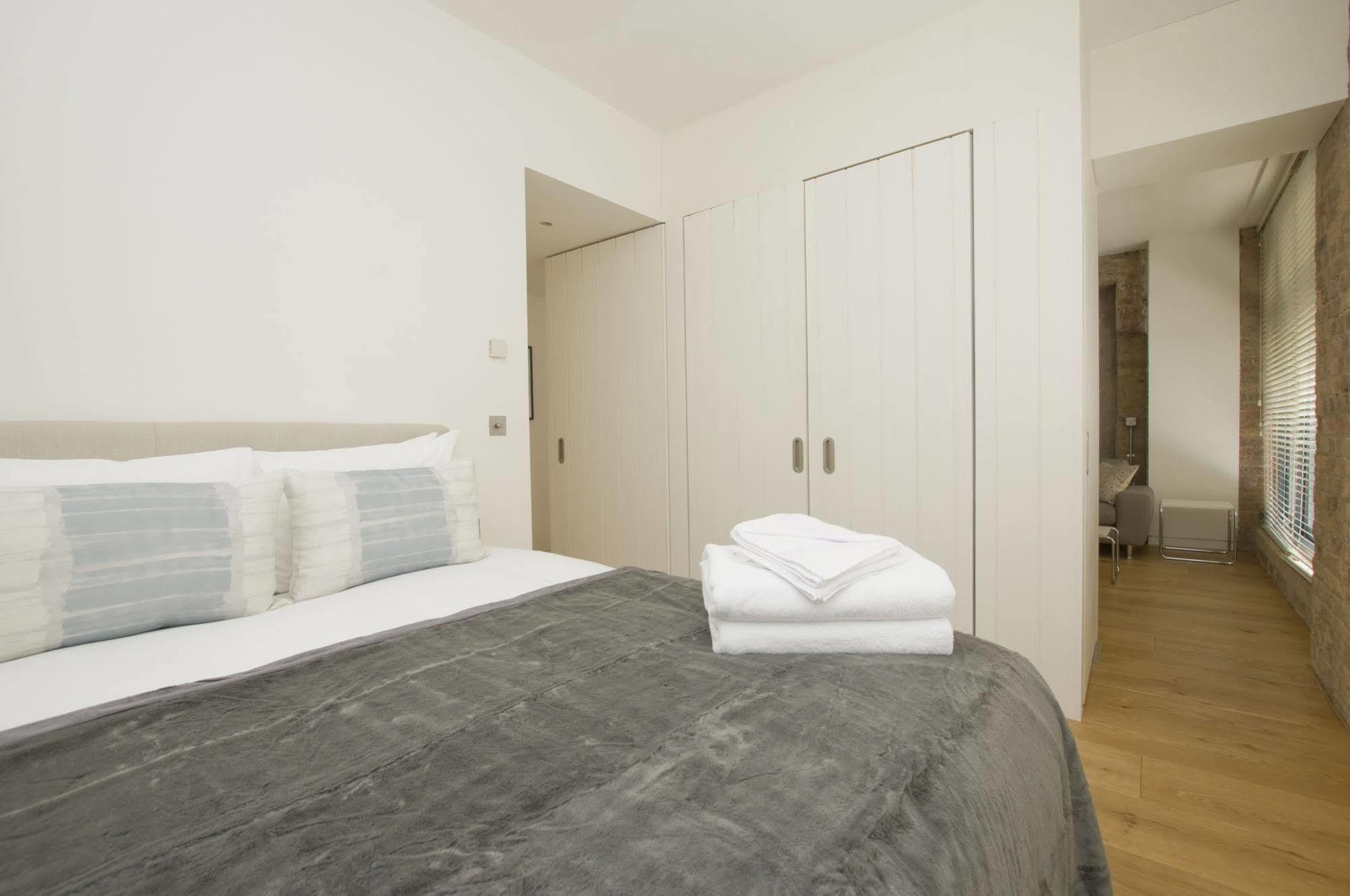 Cove Arne Street Appartement Londen Buitenkant foto